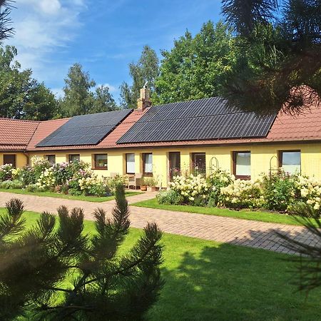 Zielono Mi - Dom Goscinny W Lapalicach Lapalice Kültér fotó