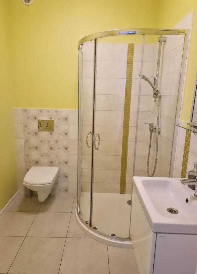 Zielono Mi - Dom Goscinny W Lapalicach Lapalice Kültér fotó